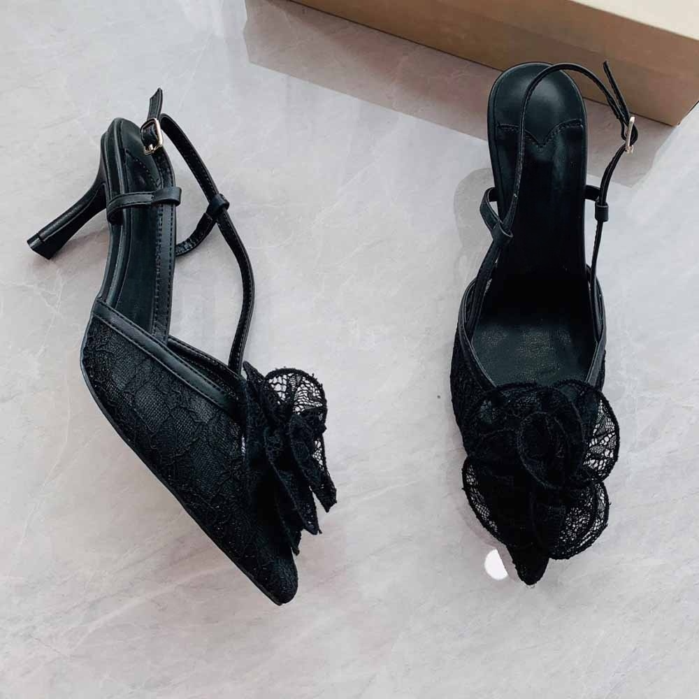 Women's new fashion flower decoration high-heeled lace shoes have a shoe box