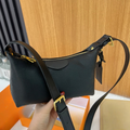Women's new fashion zipper slung shoulder bag