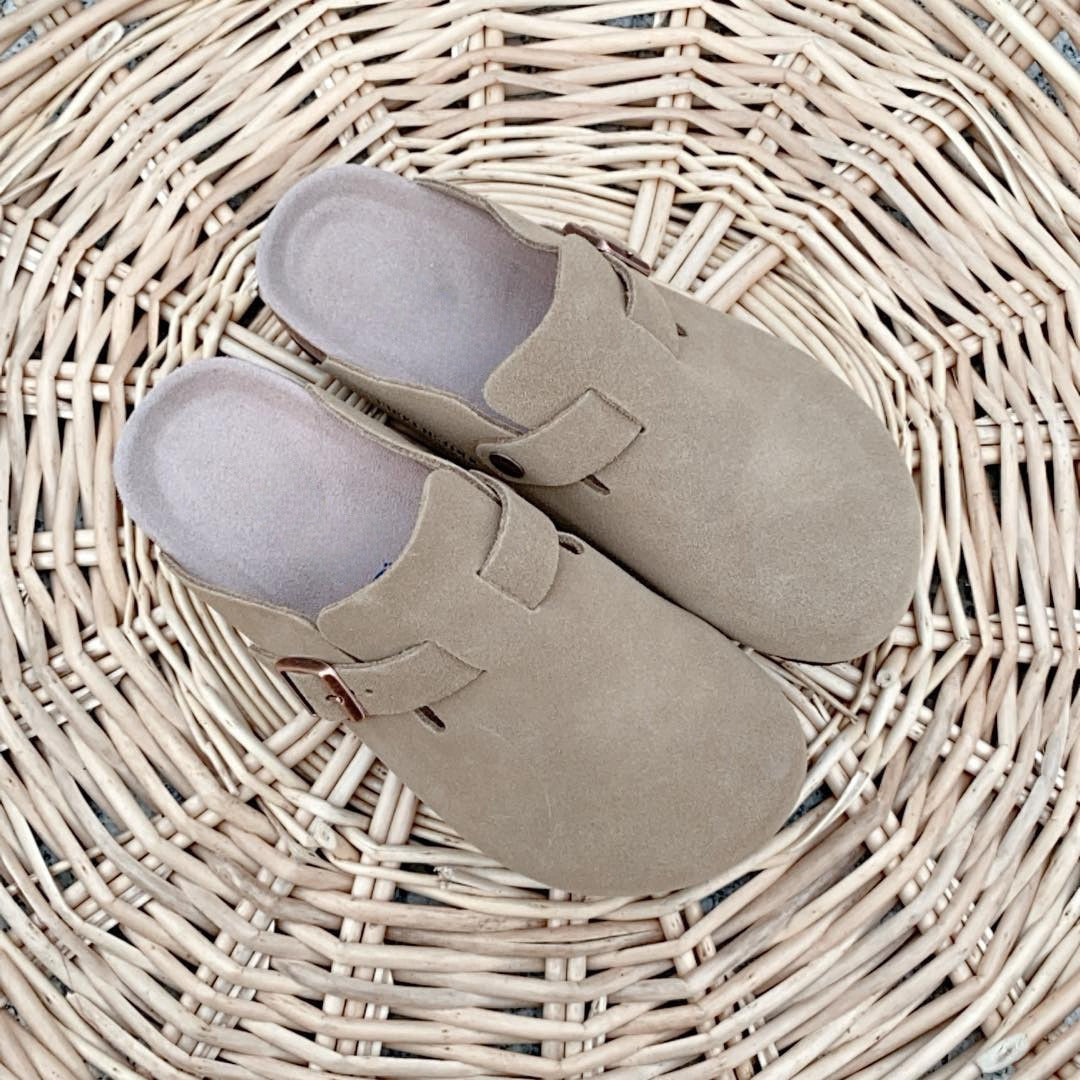 Men's and women's half-trailer vintage cork platform sandals and slippers.