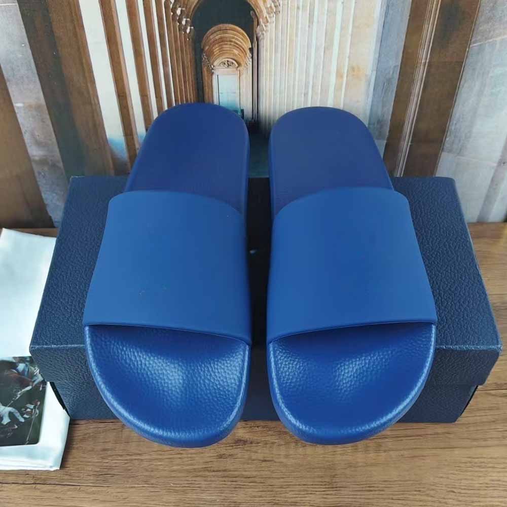 Women's new fashion Joker outdoor flat-bottomed beach slippers have a shoe box