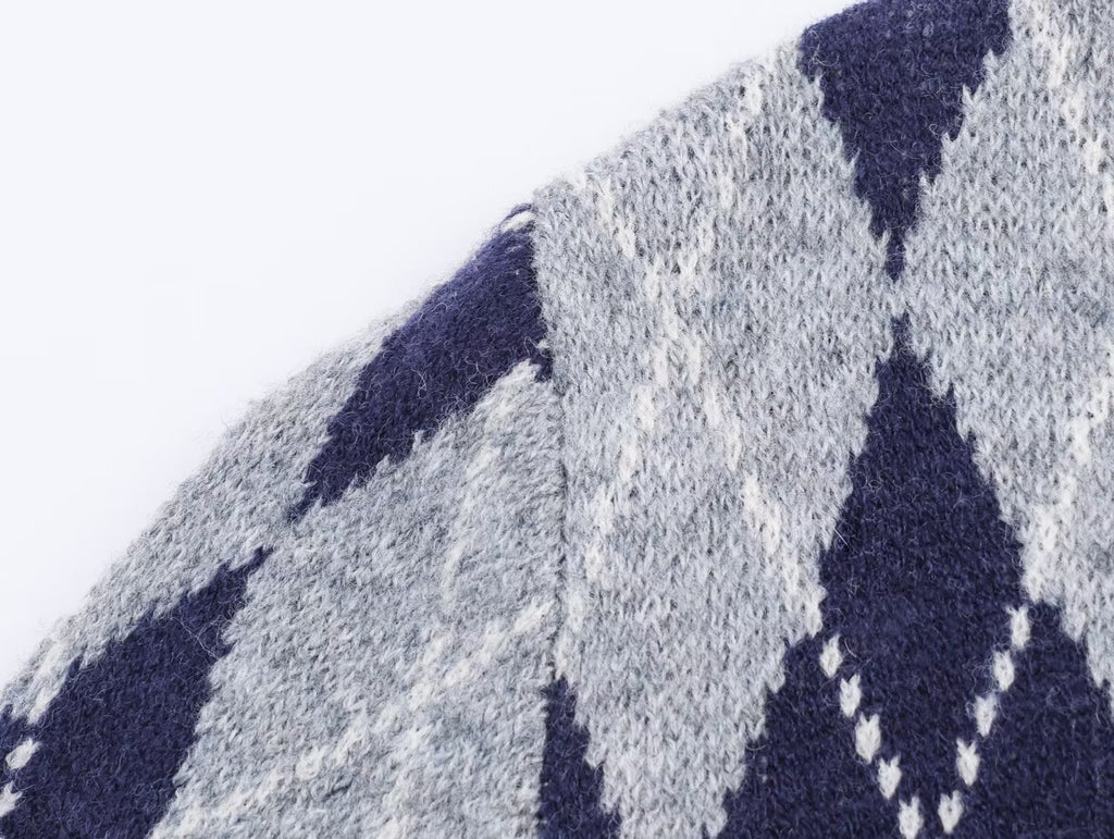 Women's comfortable casual O Neck argyle knitted sweater