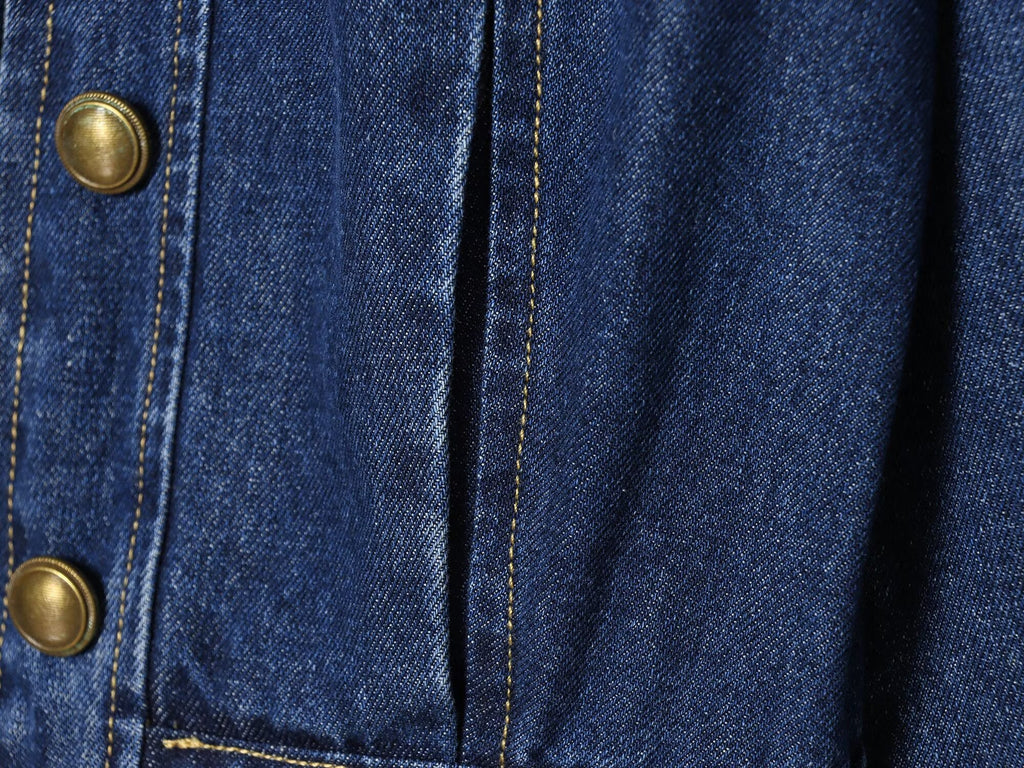 Women's long sleeved O Neck denim jacket
