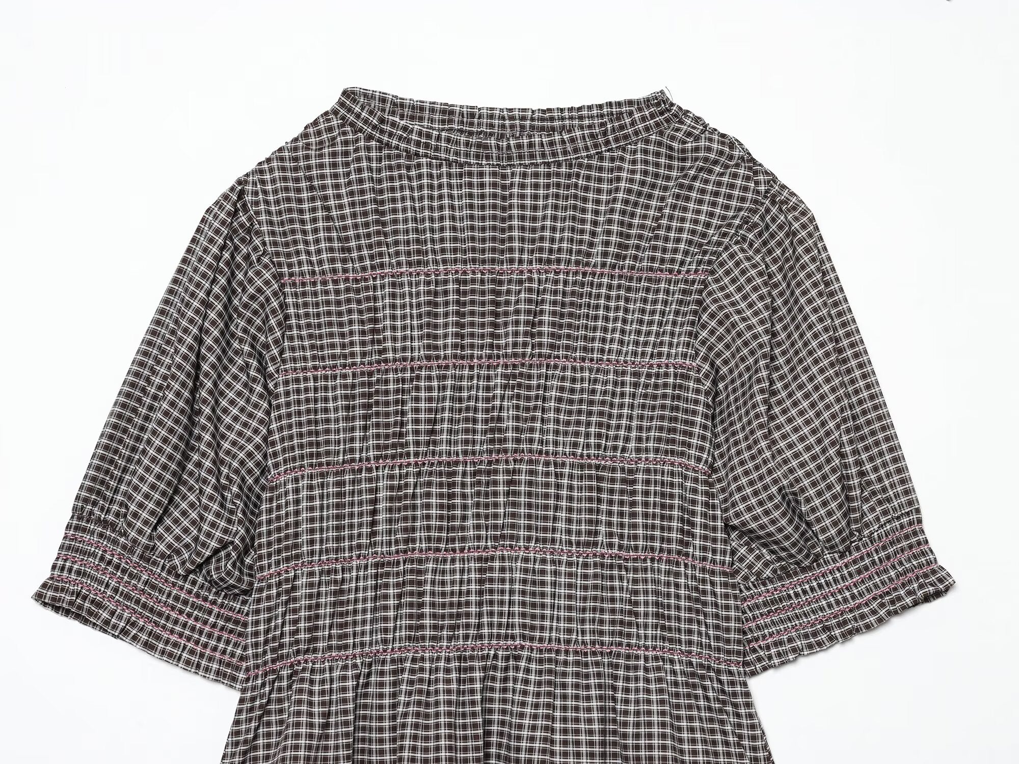 Women's short pleated plaid shirt