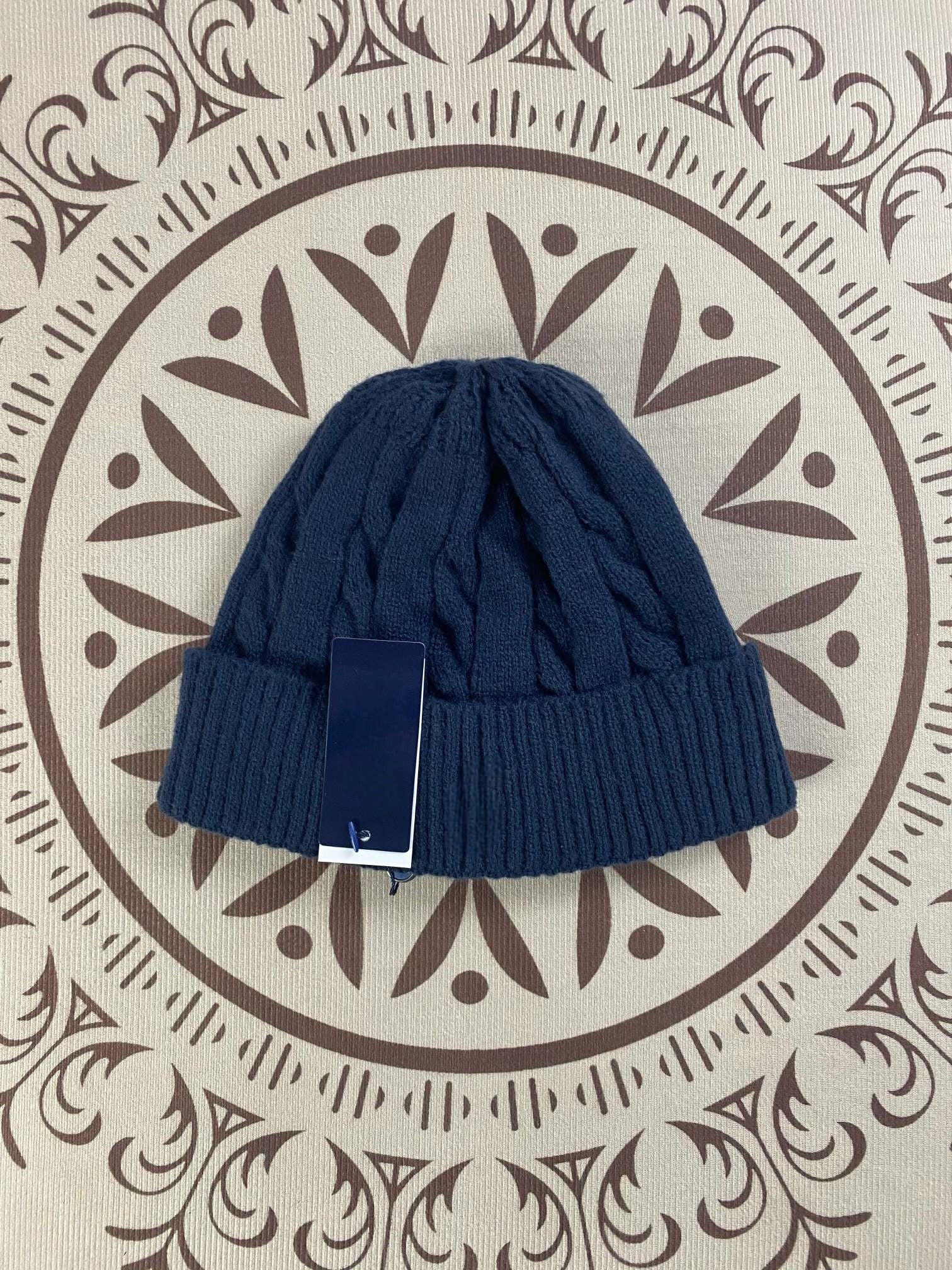 Men's and women's wild embroidered knitted hats windproof and cold-proof hats
