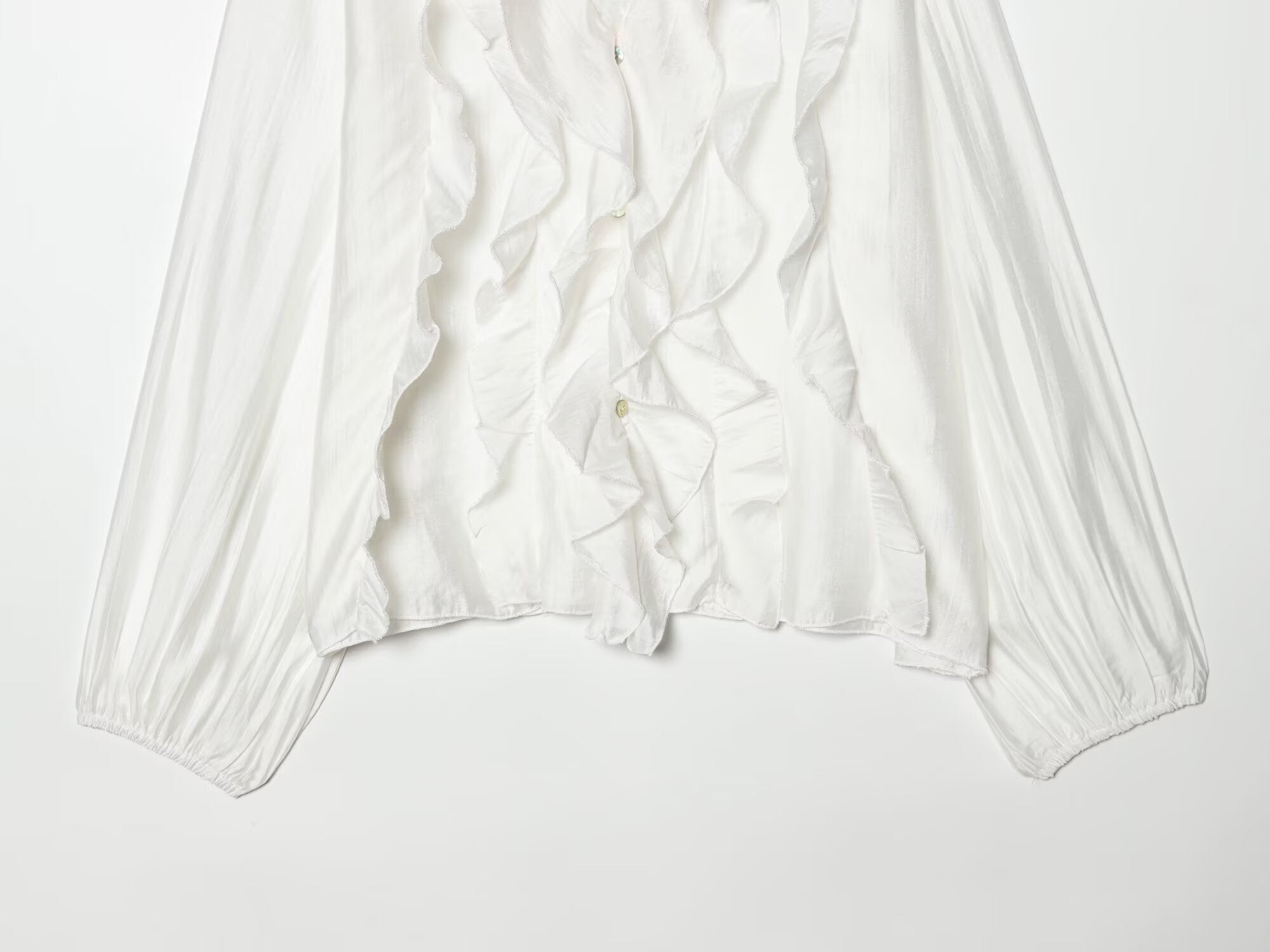 Women's layered decorative V-neck shirt