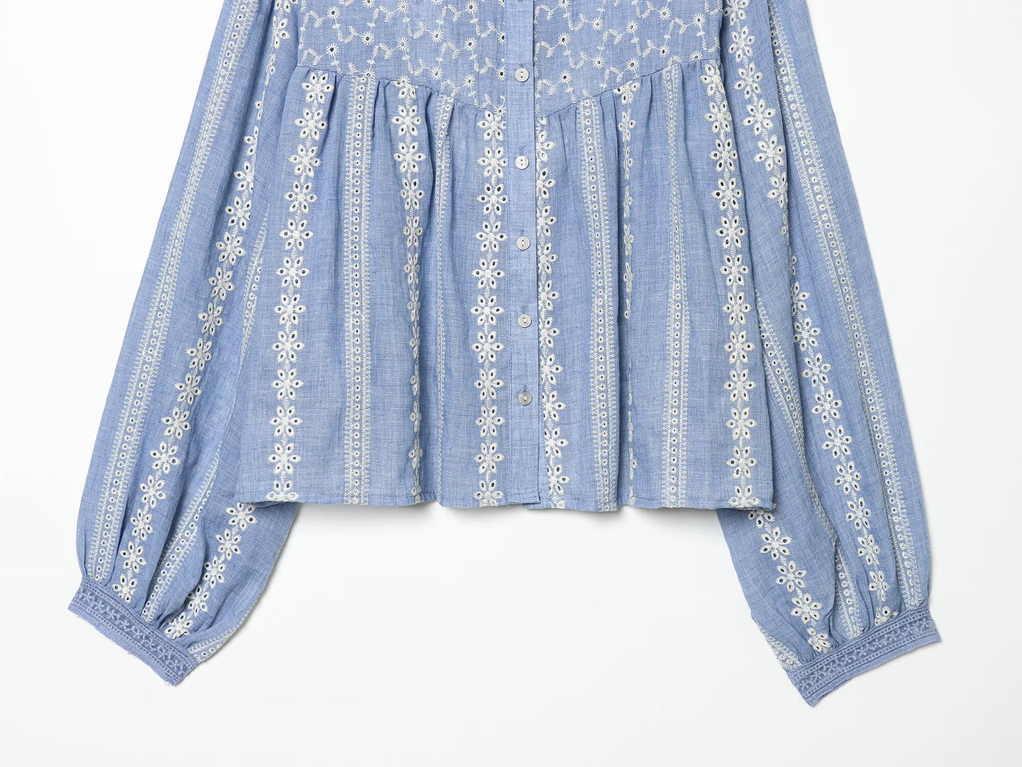 Women's short hollowed out embroidered shirt