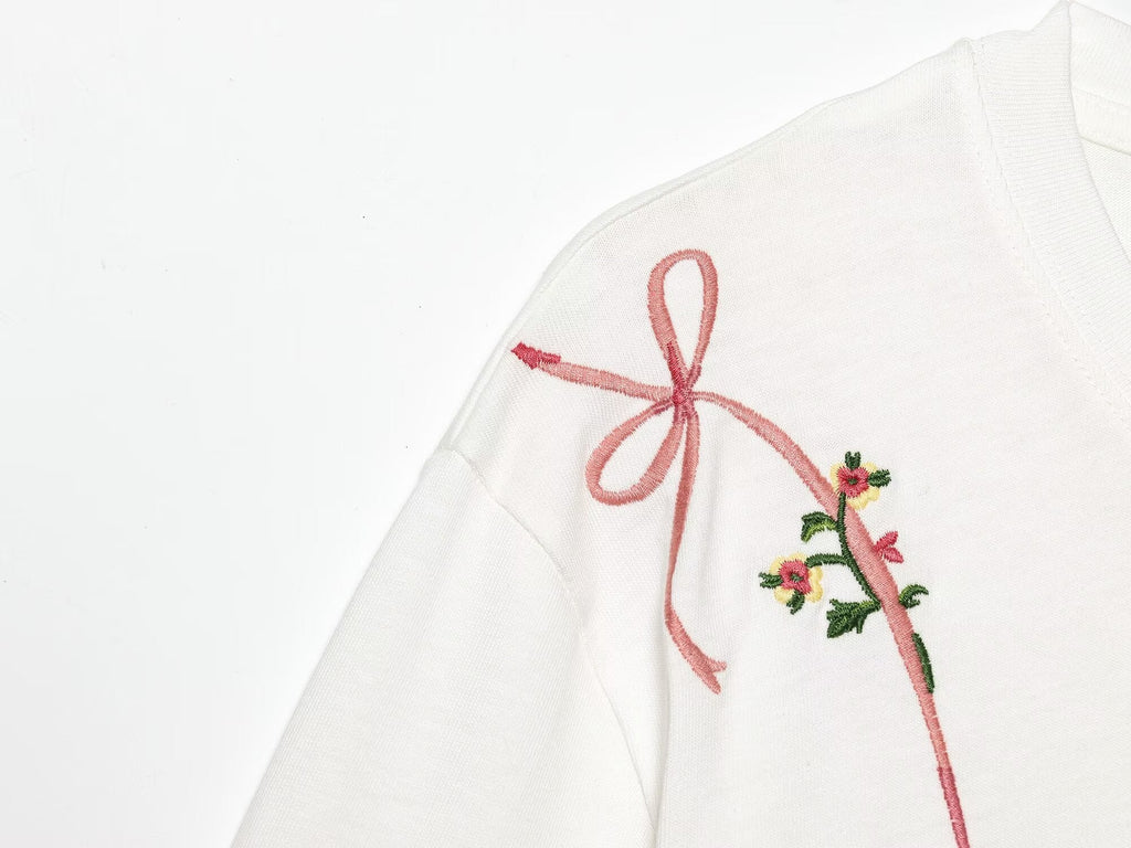 Women's casual O Neck embroidered flower T-shirt