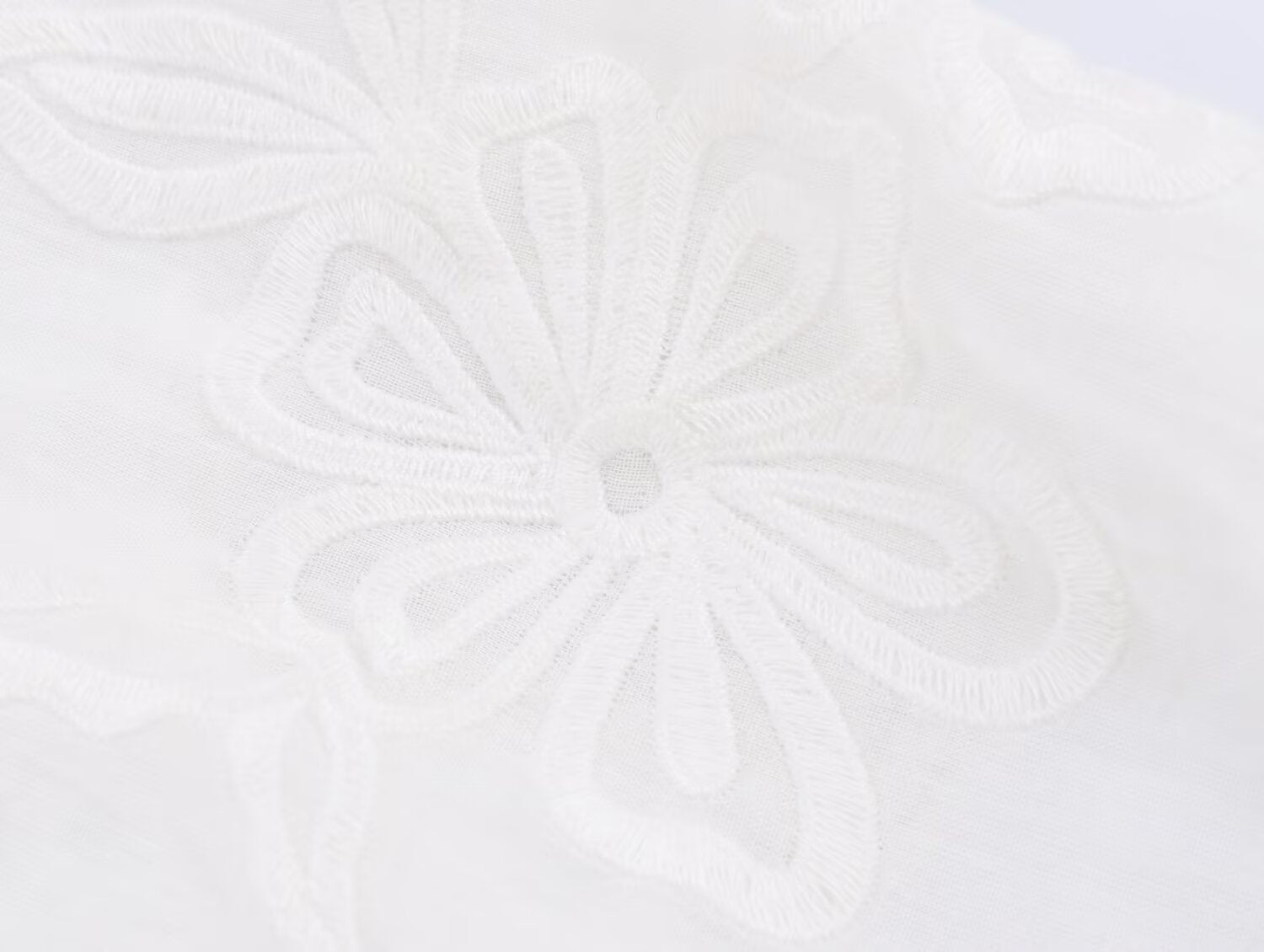 Women's embroidery decoration loose pleated shirt