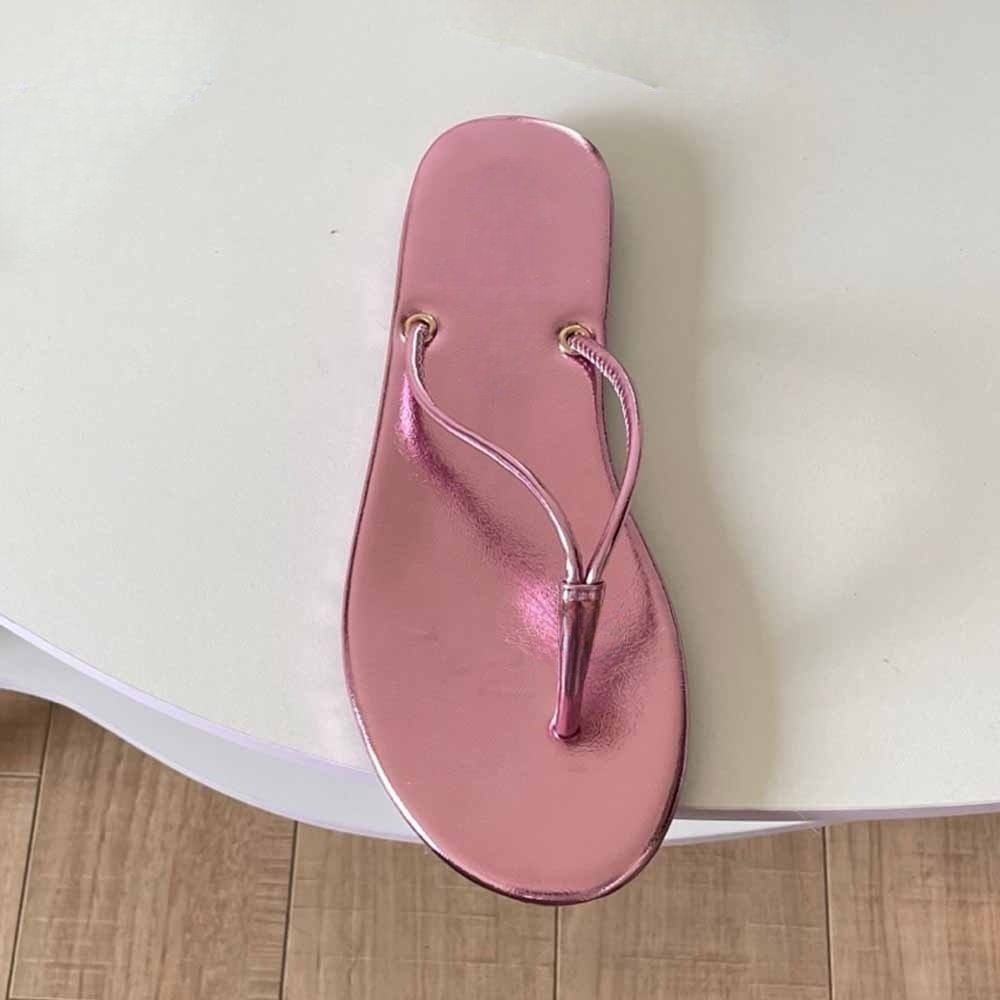 Women's new thin-soled toe slippers have a shoe box