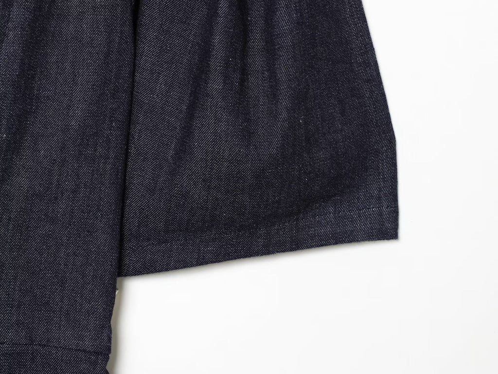 Women's short skirt style hem V-neck top