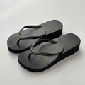 2026 women's new thick soled holiday sandals and slippers