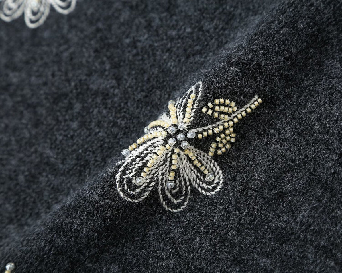 Women's beaded short sleeved knitted sweater