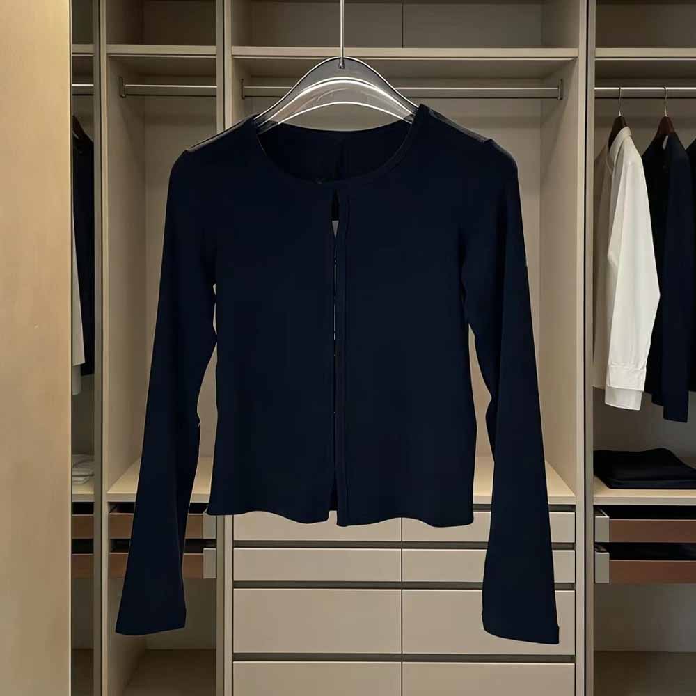 2026 women's new long-sleeved T-shirt with basic thread