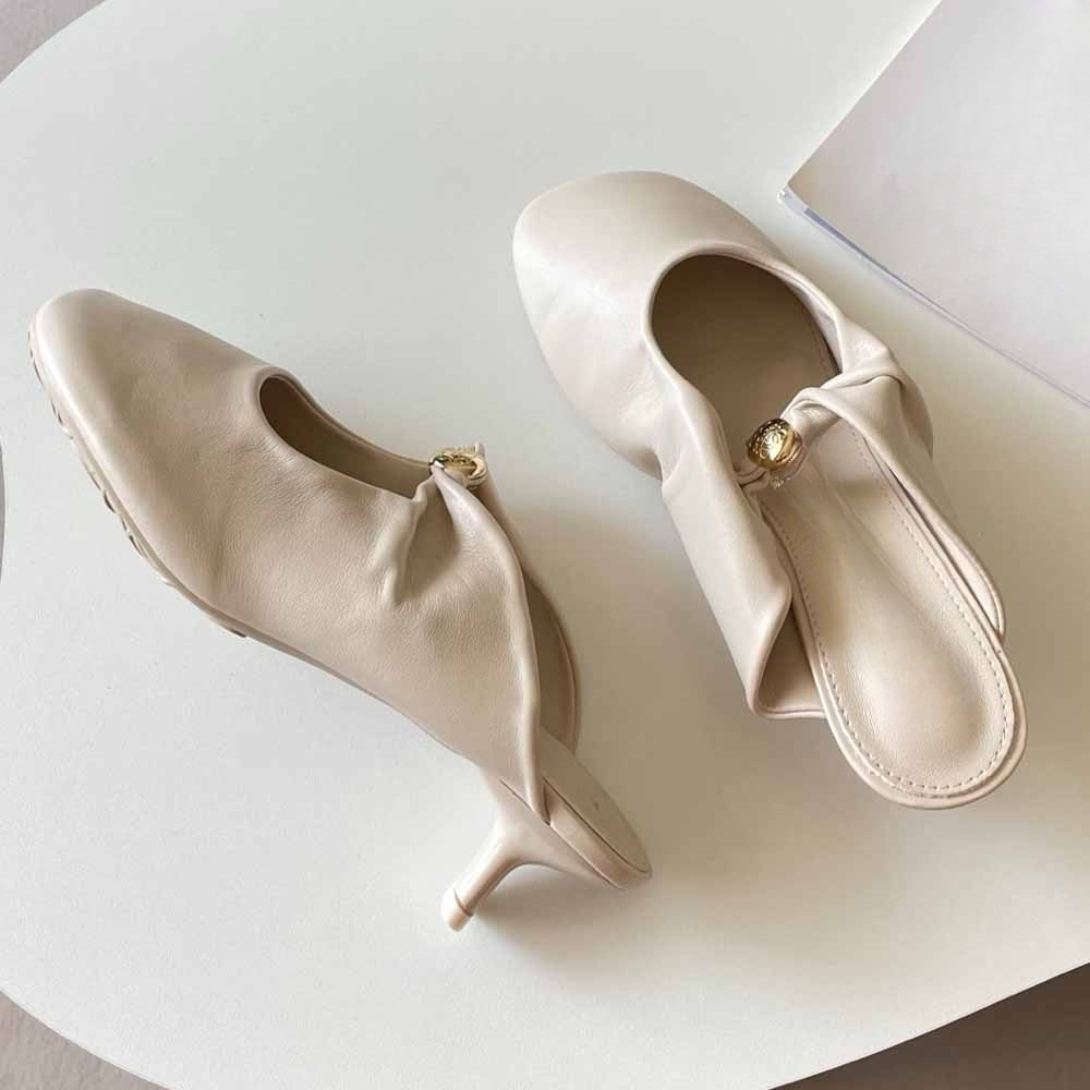 Women's new temperament round-headed high-heeled slippers have a shoe box