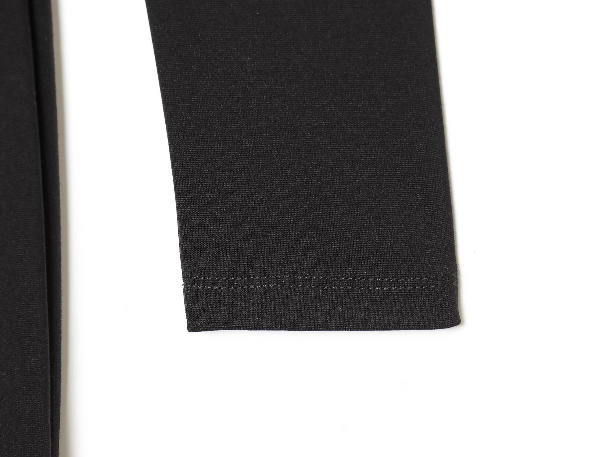 Women's metal buckle decoration V-neck pleated dress