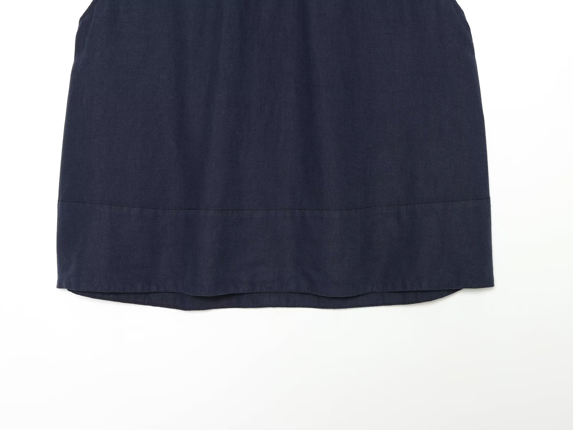 Women's sleeveless linen blend top