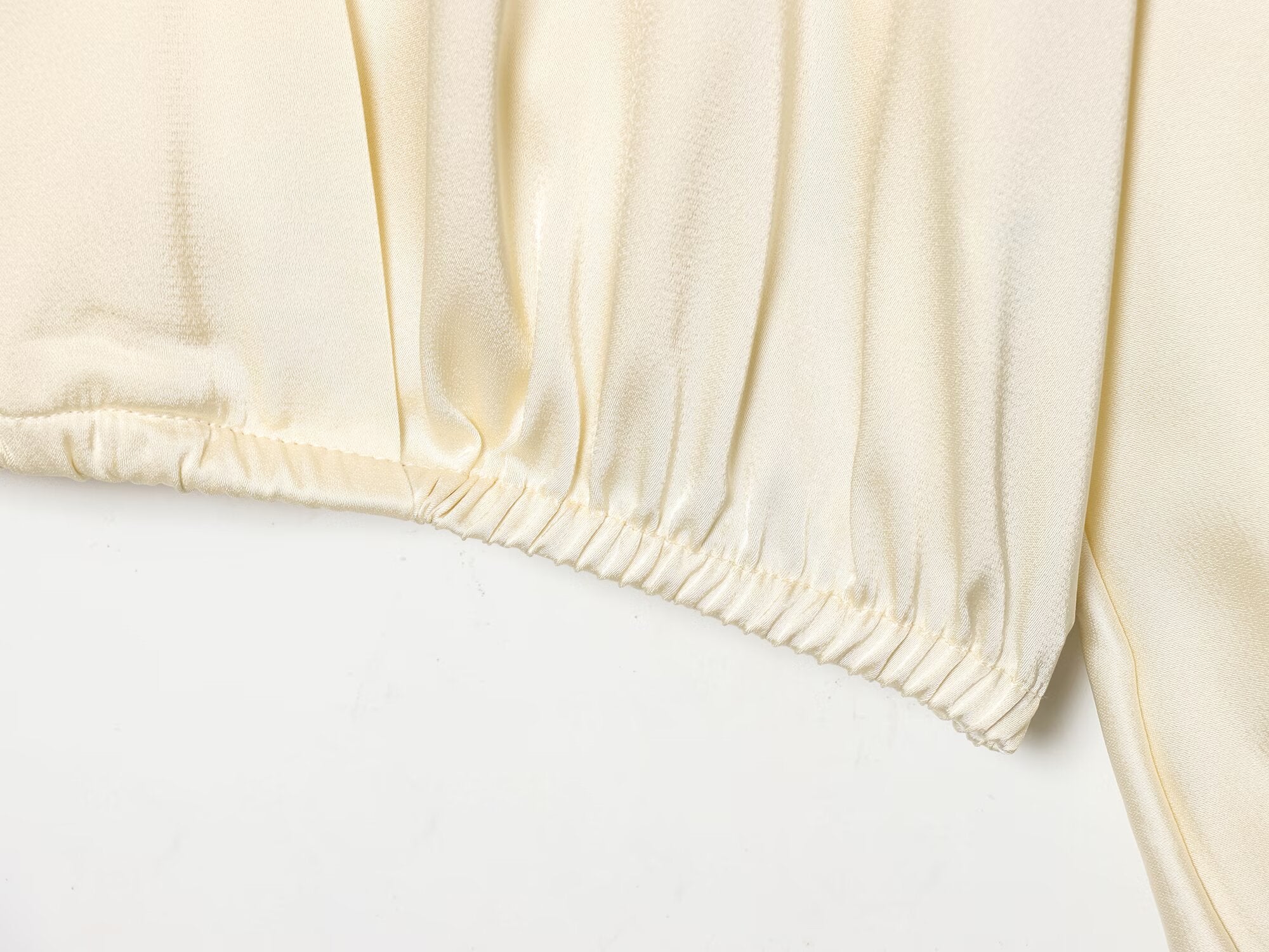 2026 Women's satin textured V-neck shirt