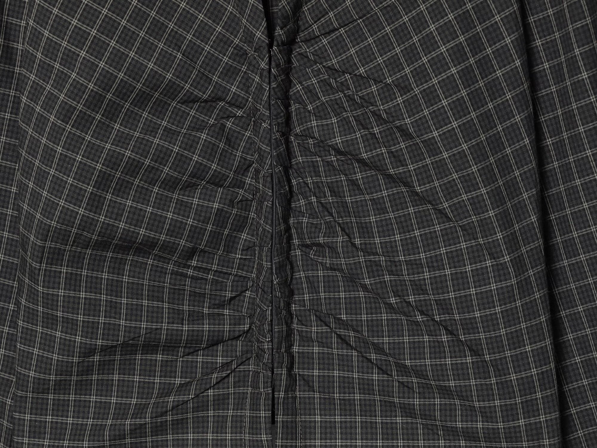 Women's pleated decorative slim plaid top