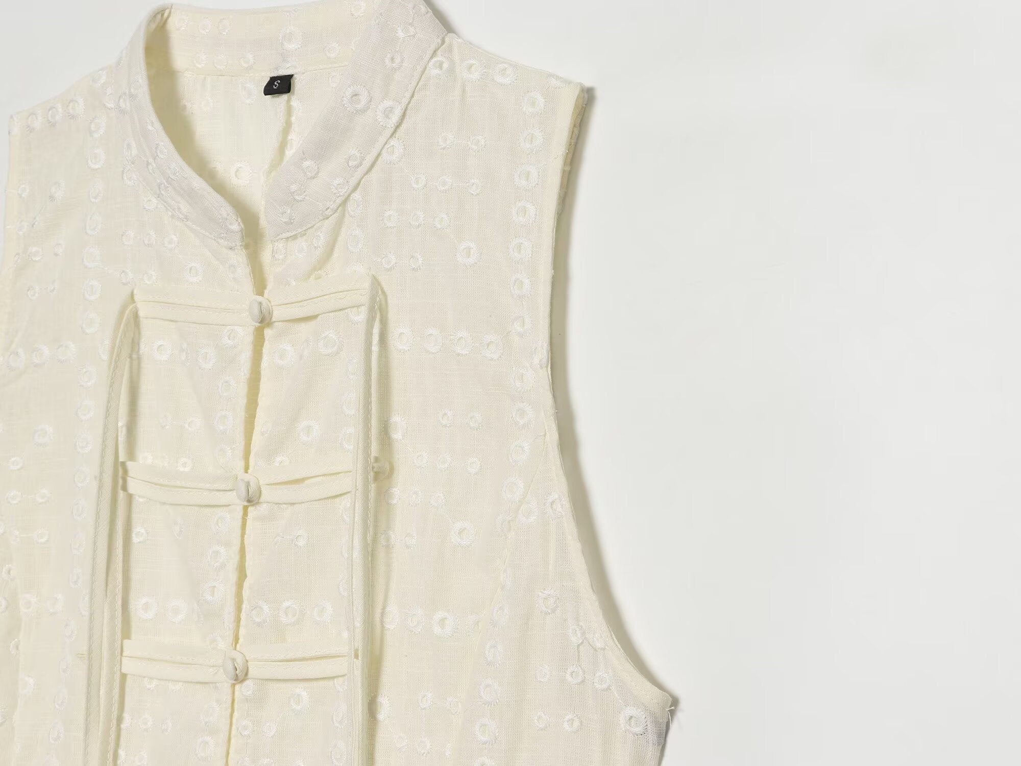 Women's slim Hollow Embroidered Top