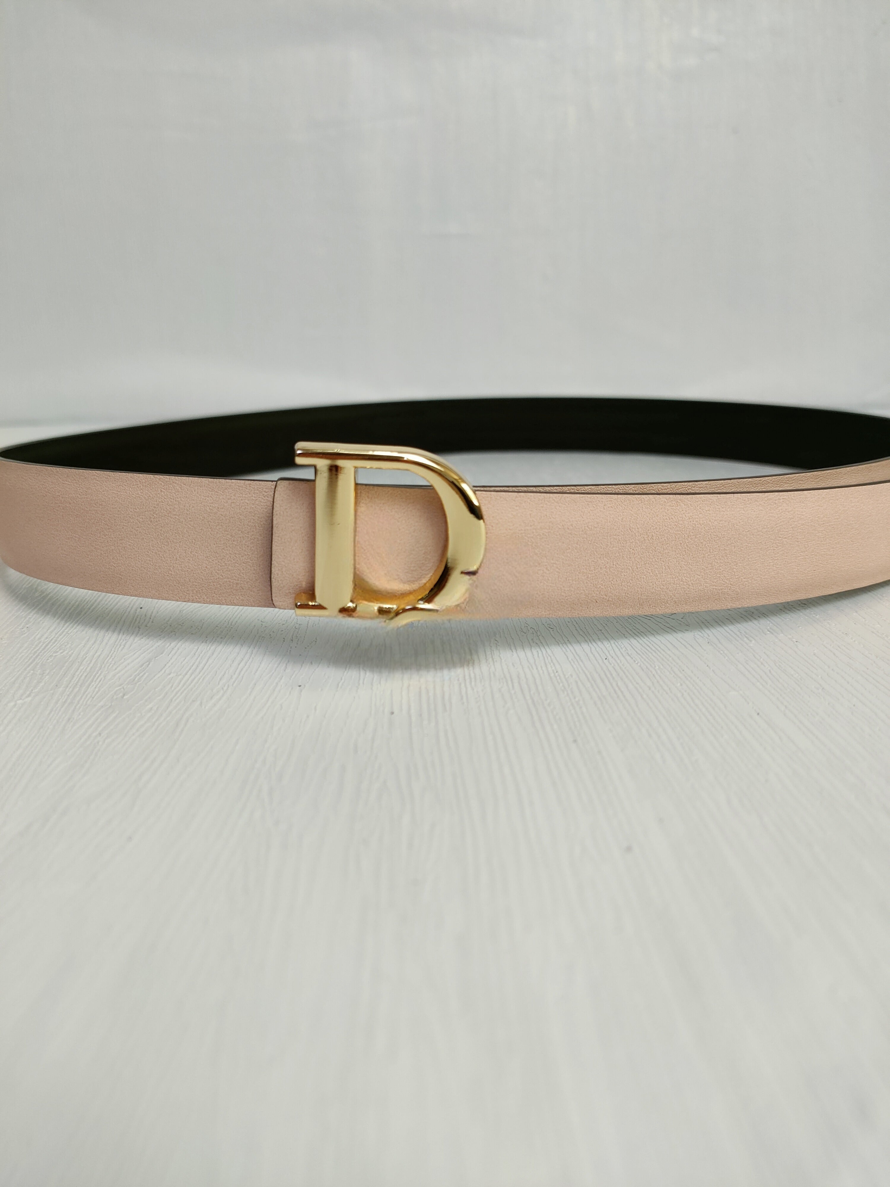 Women's New Fashion Joker Alloy Accessories Smooth Buckle Design Belt Belt with A Box
