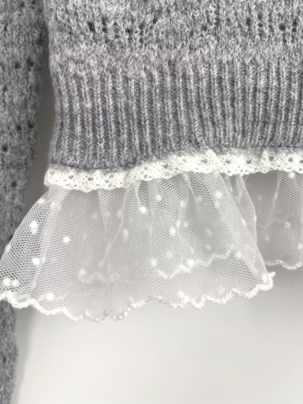 Women's new fashion lace patchwork V-neck knitted cardigan