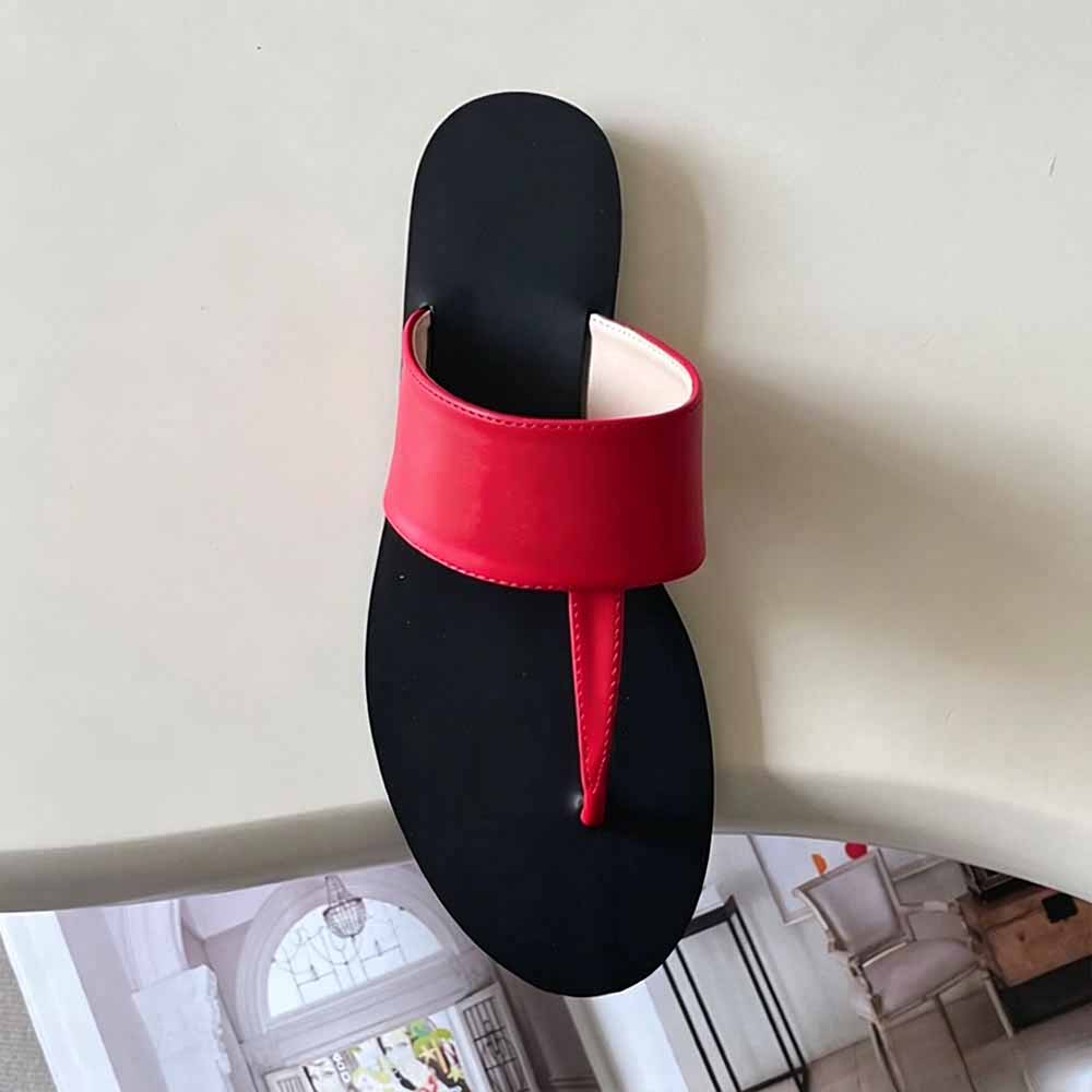 Women's new letter buckle thin bottom clip toe slippers have a shoe box