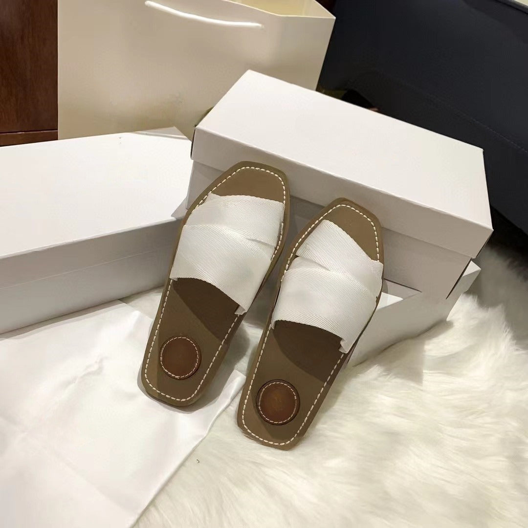 Women's new fashion Joker letter slippers wear girls' heart beach sandals with thick soles