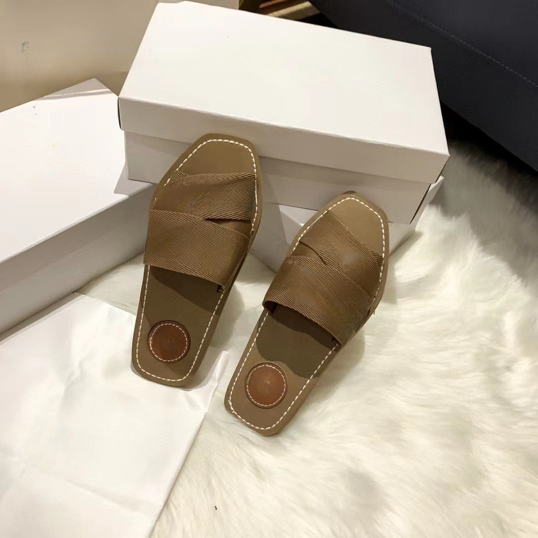 Women's new fashion Joker letter slippers wear girls' heart beach sandals with thick soles