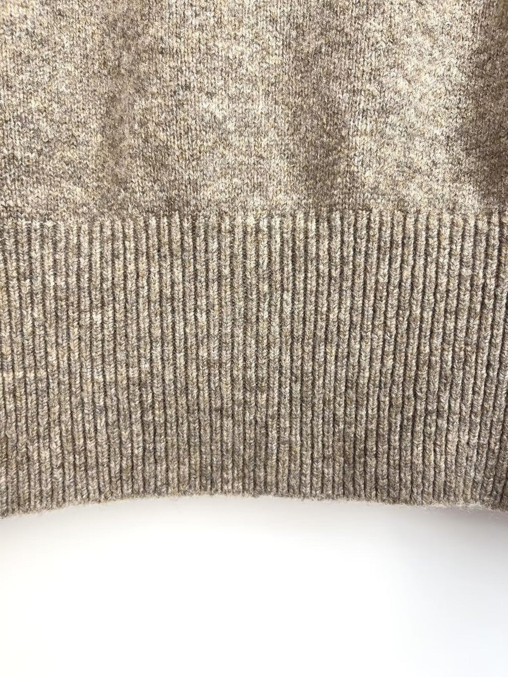 Women's new fashion short O-Neck long sleeved knitted cardigan