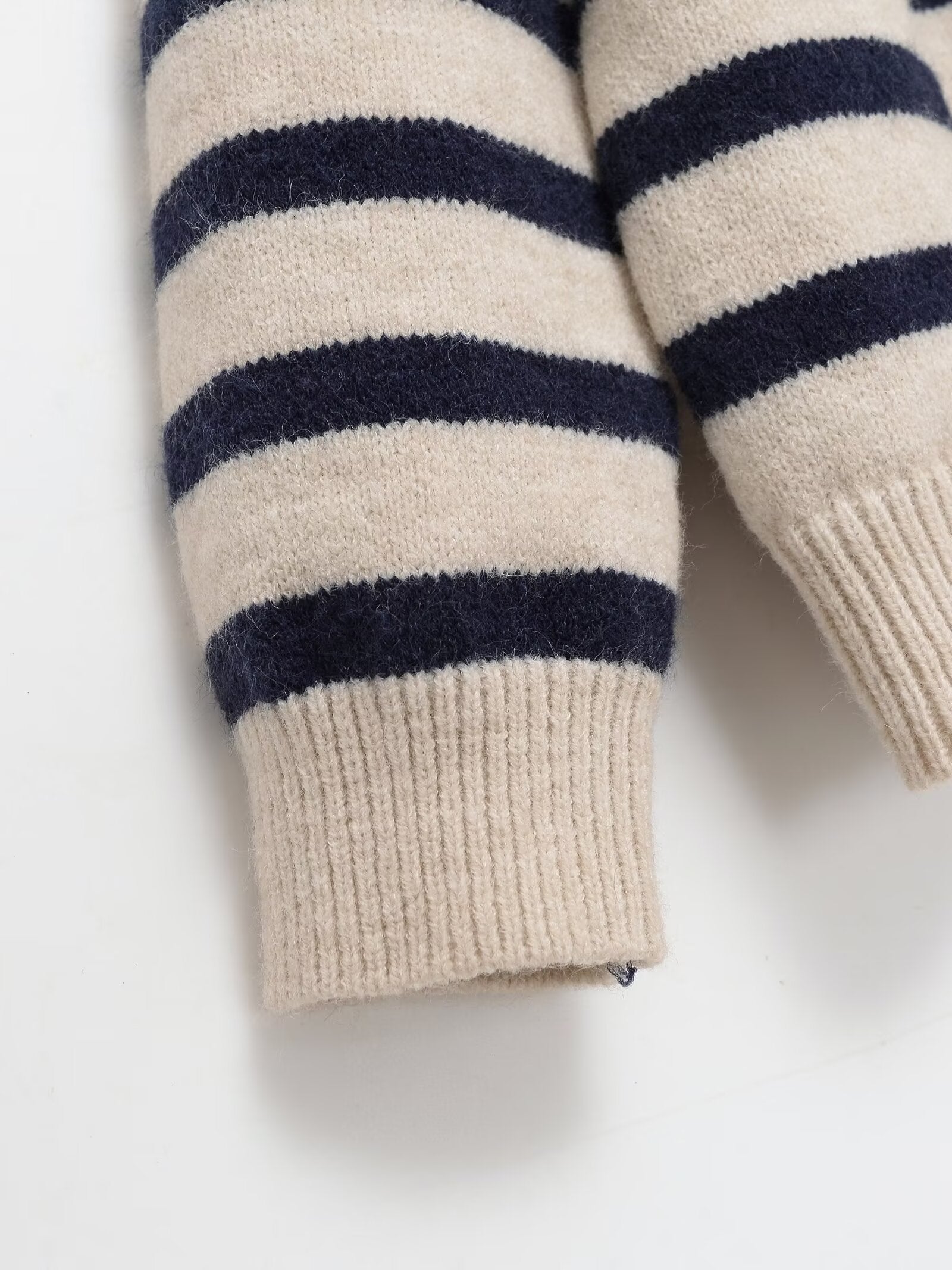 Women's O Neck long sleeved striped knitted sweater