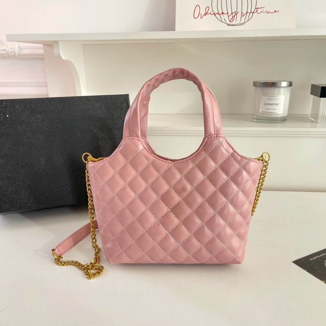 Women's New Temperament Joker Metal Chain Rhombic Cross-body Bag Handbag