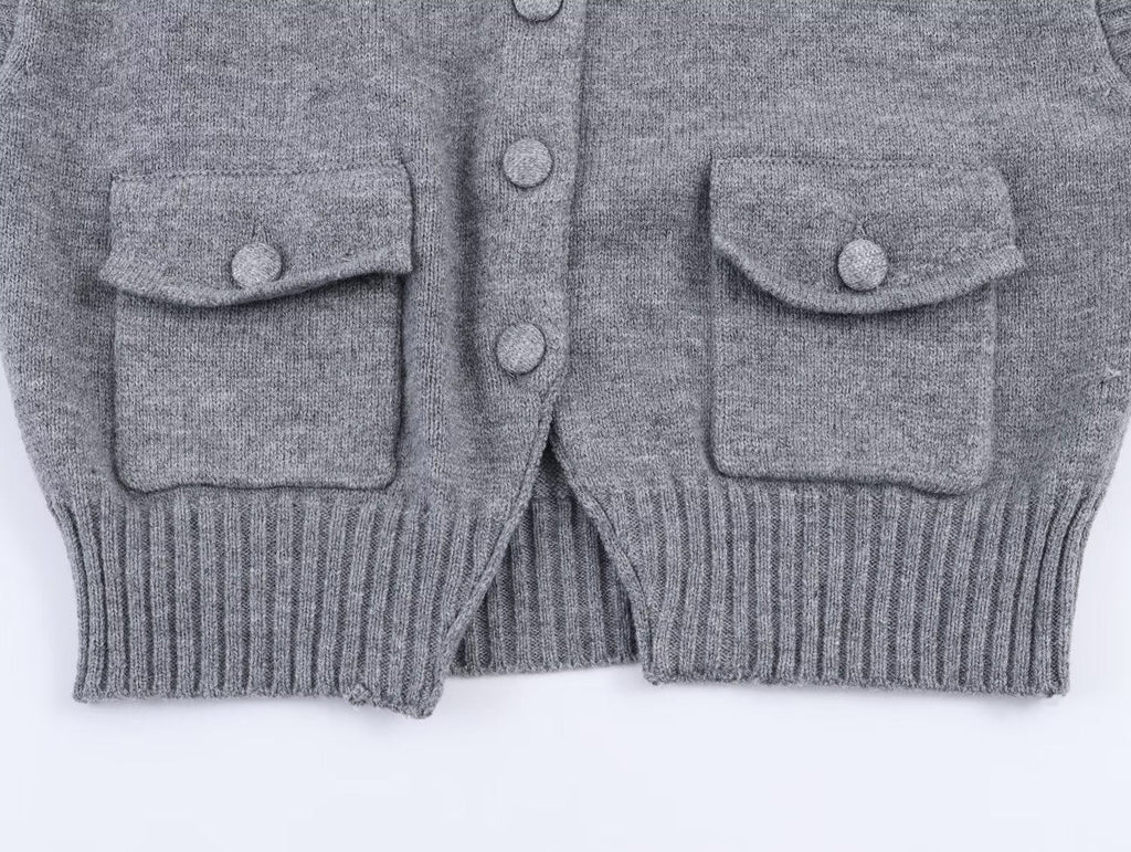 Women's pocket decoration short sleeveless knitted vest