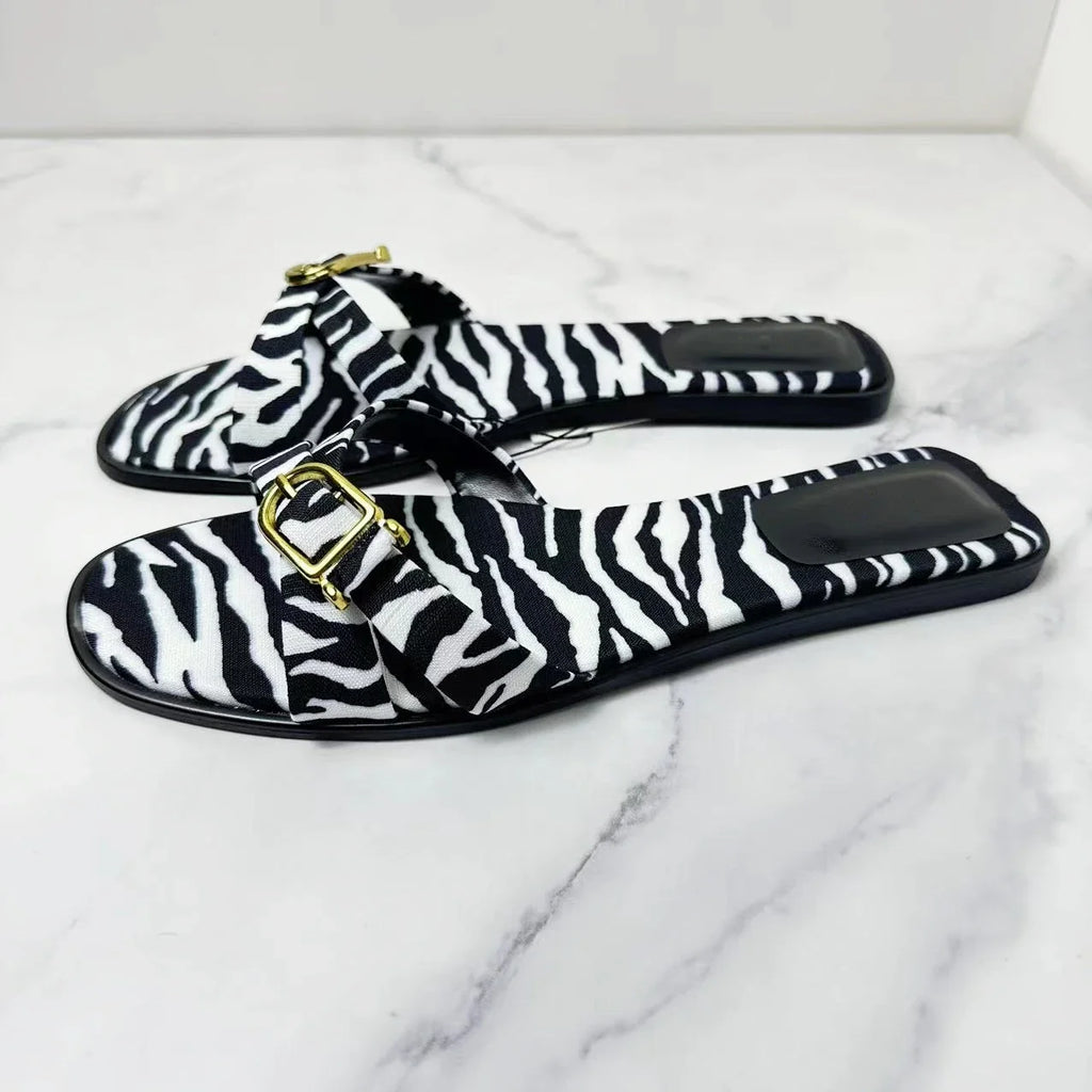 New 2024 Fashion Women's Flat Slippers Square Head Joker Cross Belt Travel Leisure Slippers Women