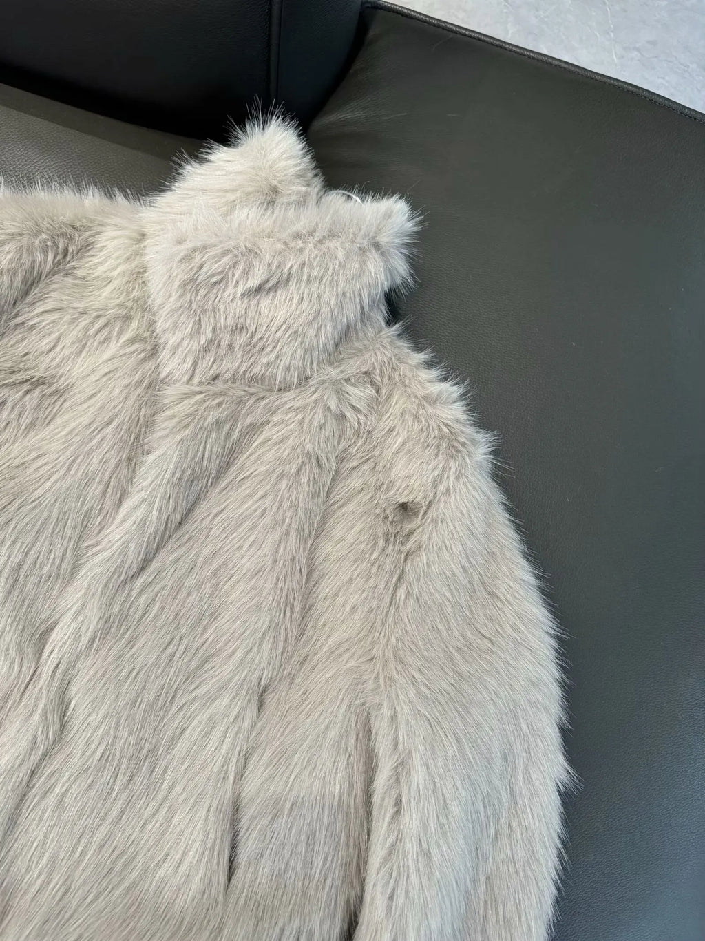 Women's winter Fashion faux fur effect short thick warm Stand collar Fleece coat retro long sleeved pocket women's coat chic top