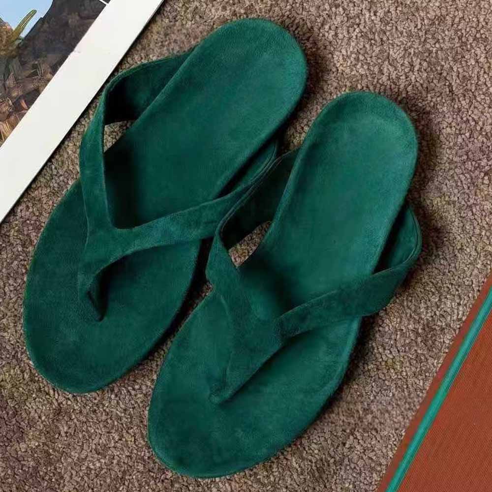 Women's new suede slippers with flat bottom and soft bottom have a shoe box