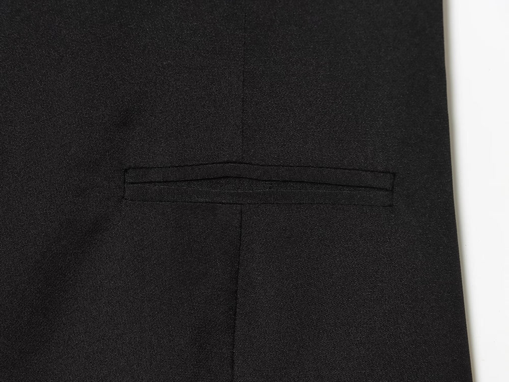 Women's black short sleeved pleated mini dress