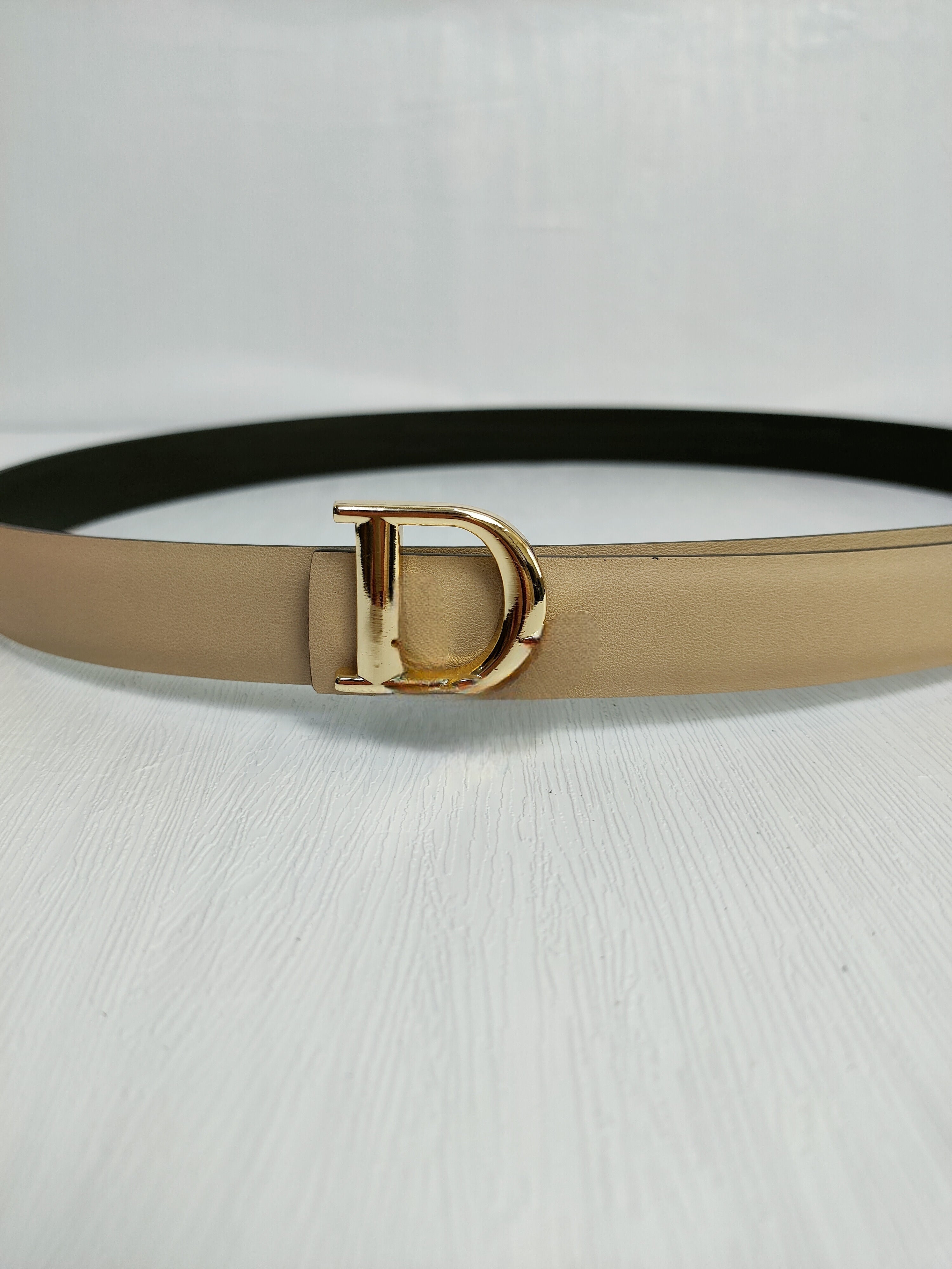 Women's New Fashion Joker Alloy Accessories Smooth Buckle Design Belt Belt with A Box