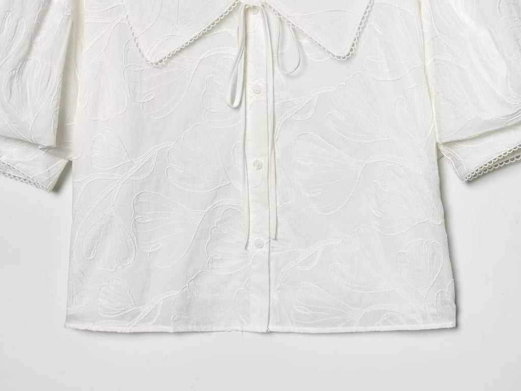 Women's new small round Neck embroidered shirt