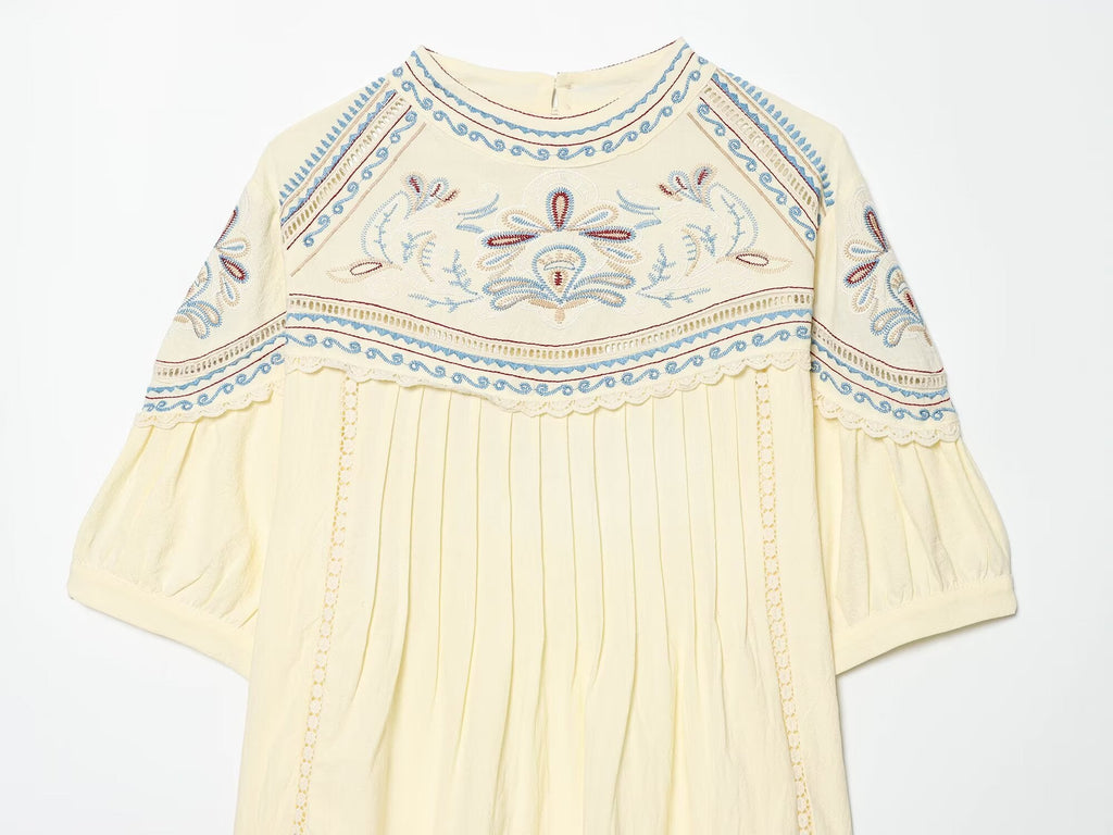 suit Women's 2 pieces linen blend embroidered top+Shorts