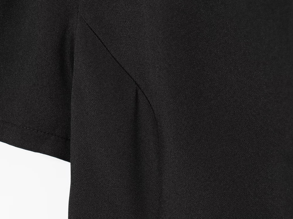 Women's black short sleeved pleated mini dress