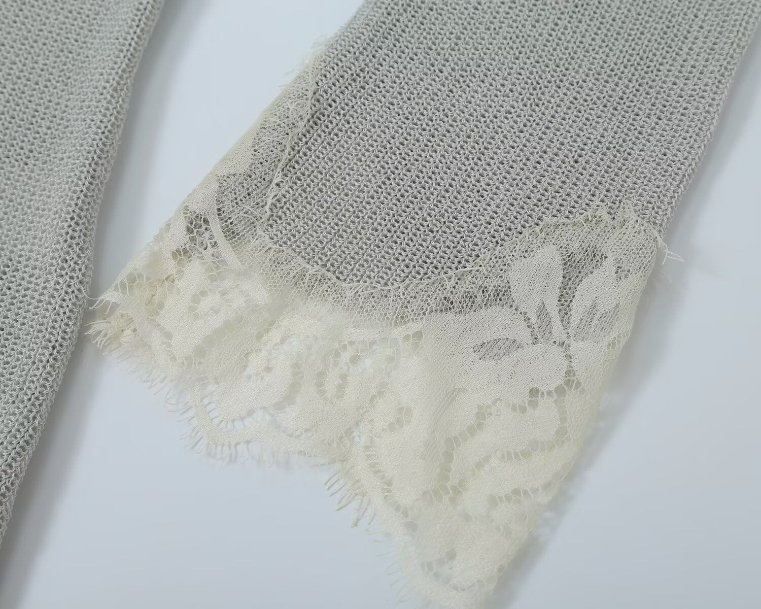 suit Women's 2 pieces lace O Neck long sleeved knitted top+Shorts