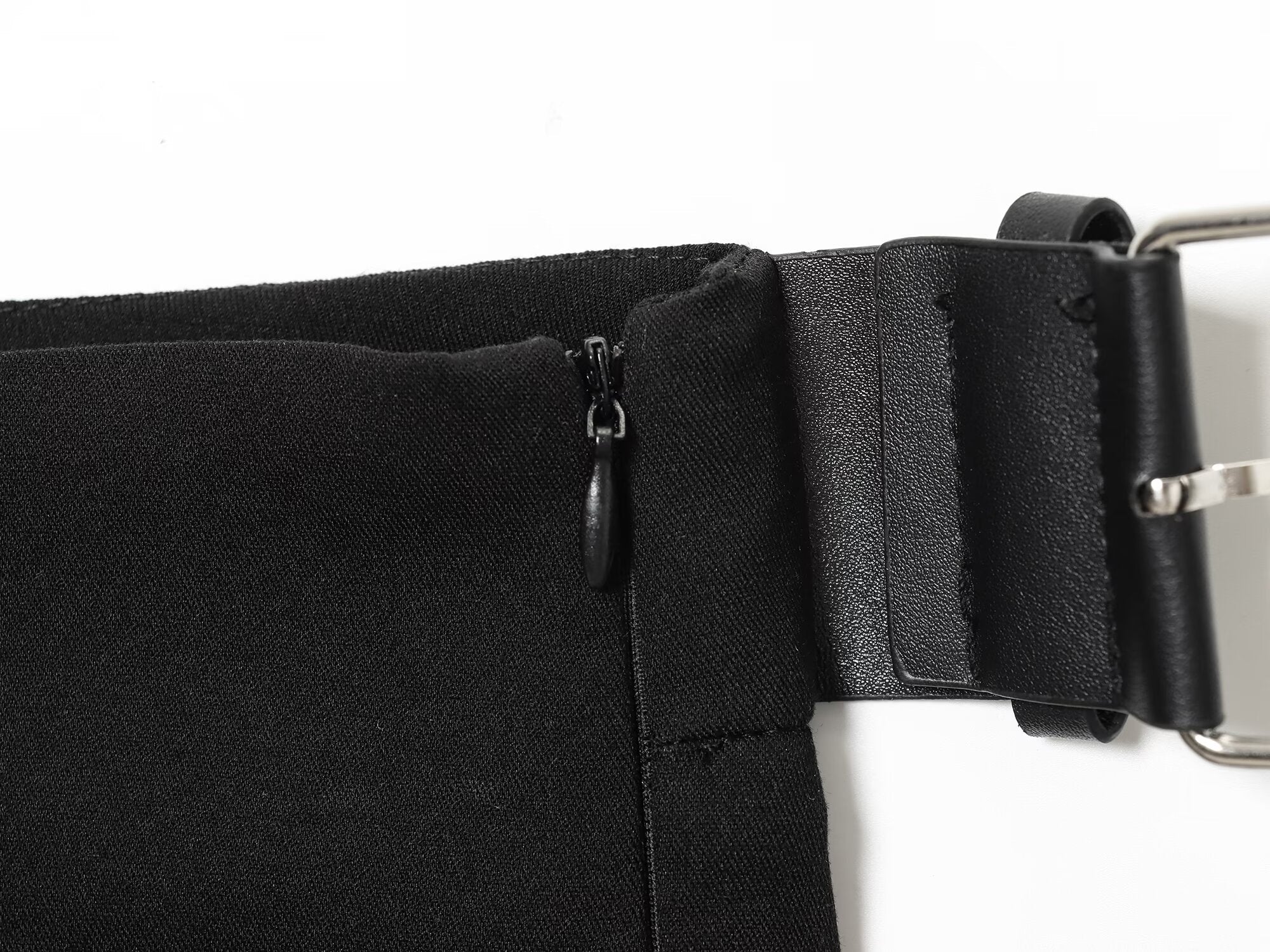 Women's new fashion belt decoration wide pleated Shorts Skirts