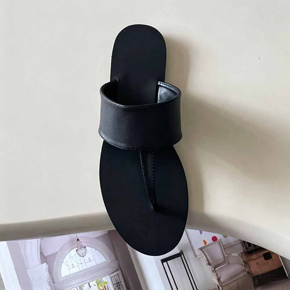 Women's new letter buckle thin bottom clip toe slippers have a shoe box