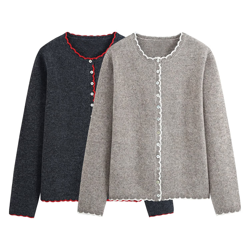 Women's contrasting spliced trimmed knitted Coat