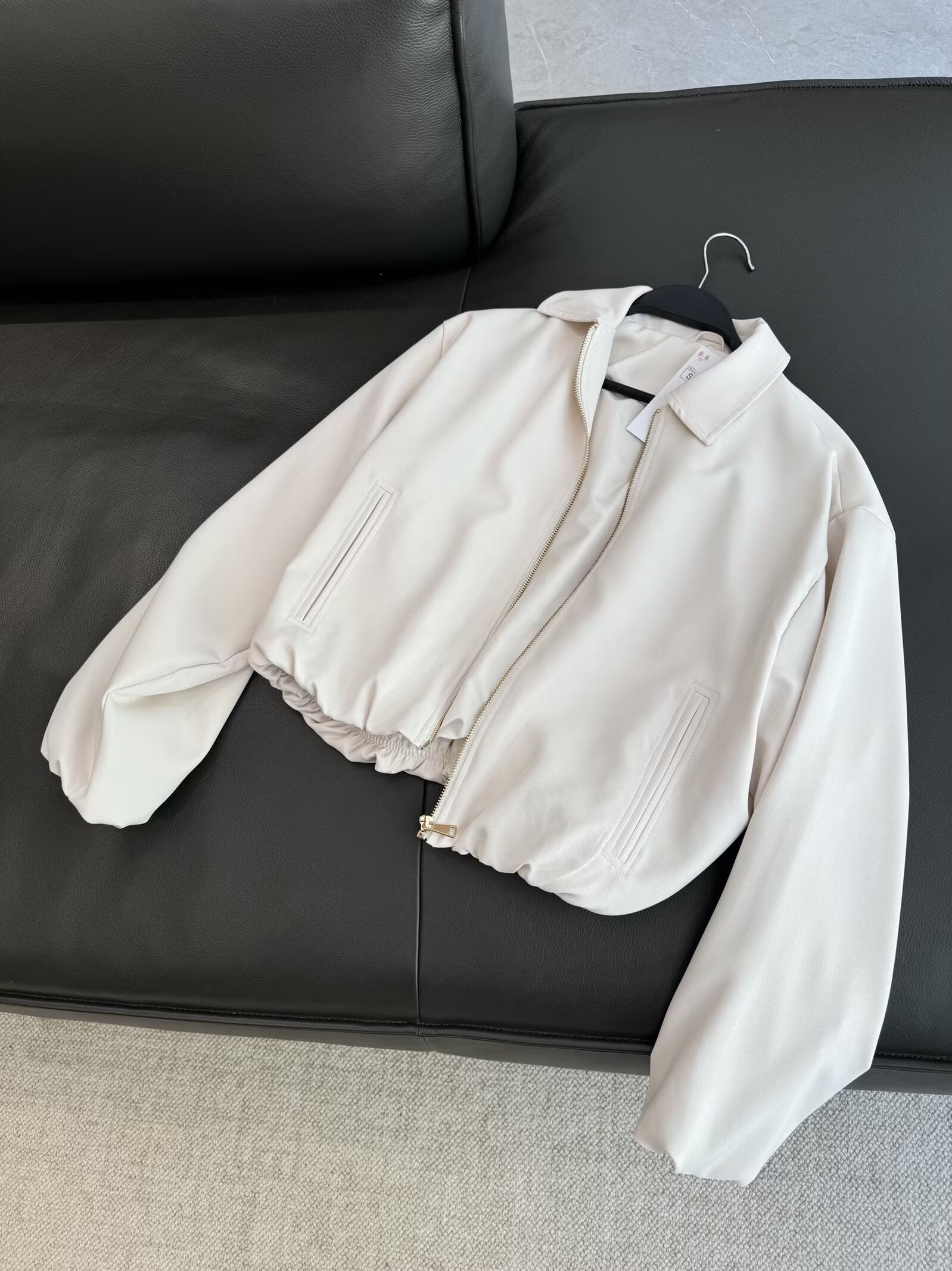 Women's autumn fashion puffy hem zipper jacket Coat