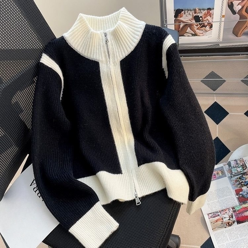 New vertical collar double zipper embroidered knit cardigan